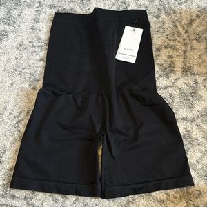 NWT Blanqi postpartum support shorts